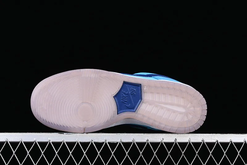 All categories Nk SB Dunk series Nk SB Dunk Low low-top sneakers K version NK SB Dunk Low Pro sky blue imitation wool low-top casual sneakers BQ6817-400